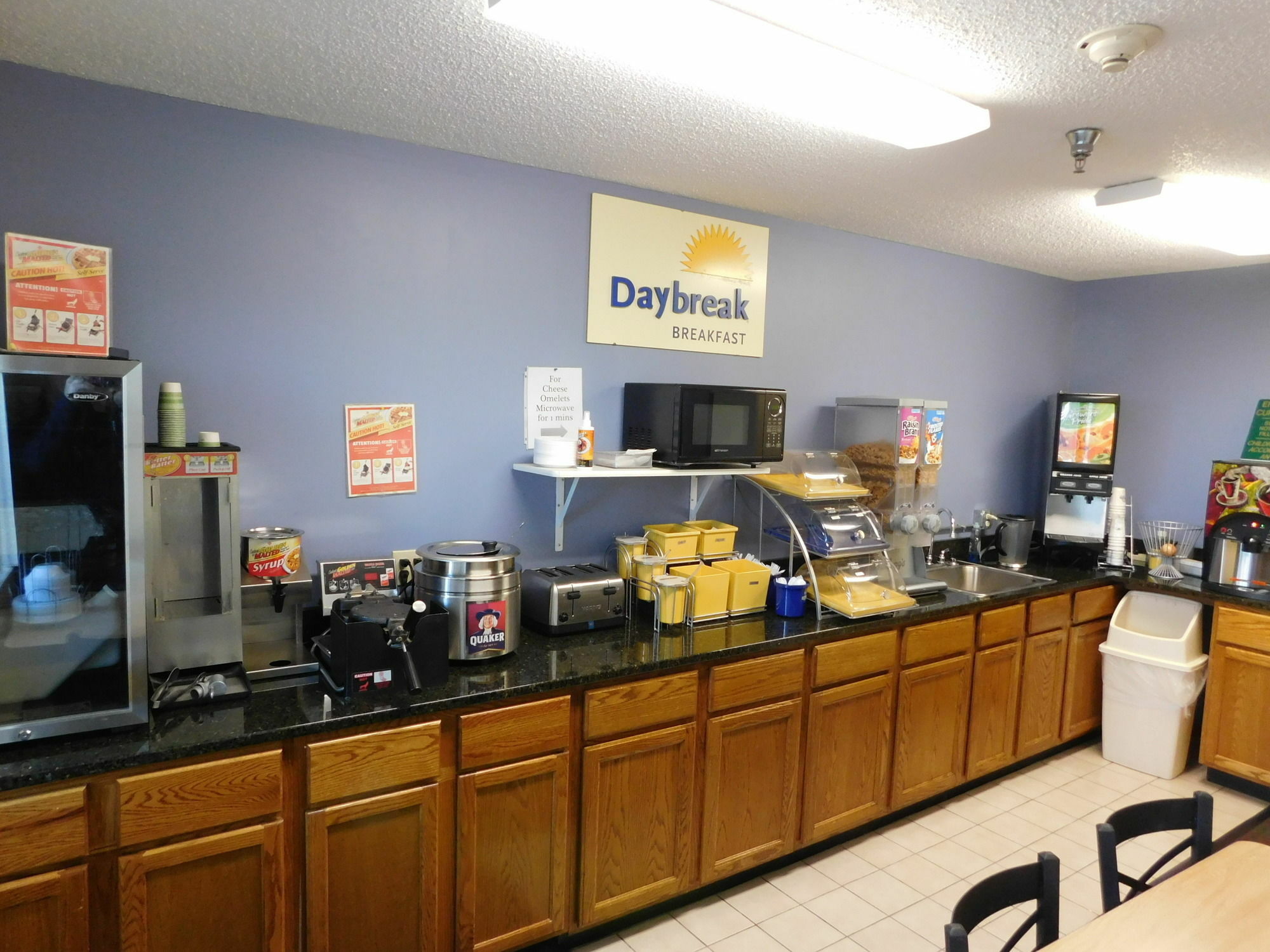 Days Inn By Wyndham Lexington Ne Екстер'єр фото